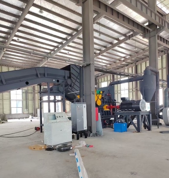 安徽路友450型破碎機(jī)完成組裝工作，由于其他原因暫緩試機(jī)。