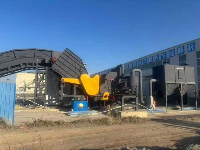 900破碎機(jī)成功坐落在國企的山腳下