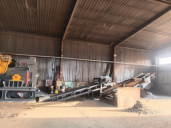 客戶廢舊原料無(wú)雜金摻雜，無(wú)需額外分選工序，可直接加工產(chǎn)出破碎料。