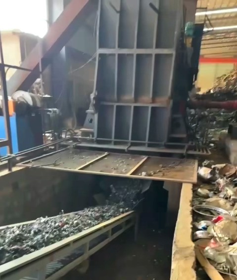 又一臺路友破碎機在非洲投產